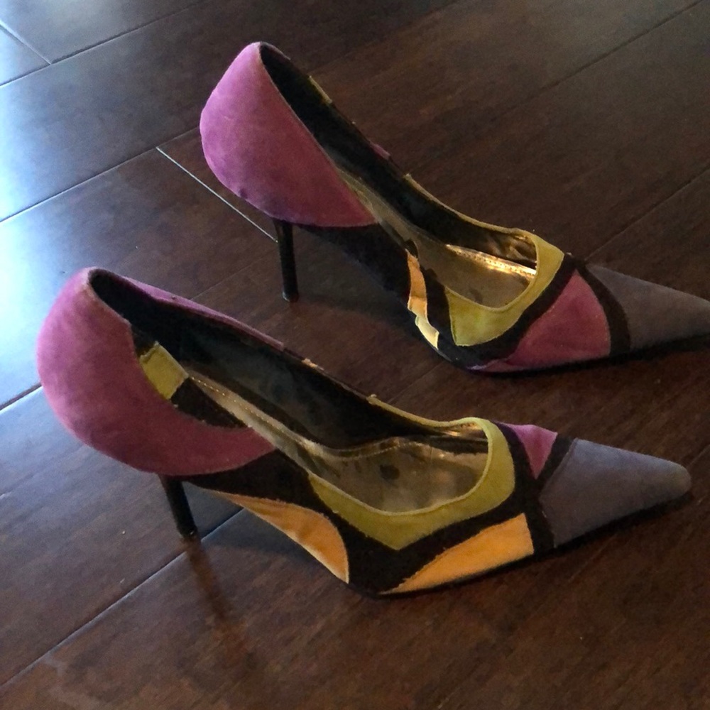 Muticolor pump
